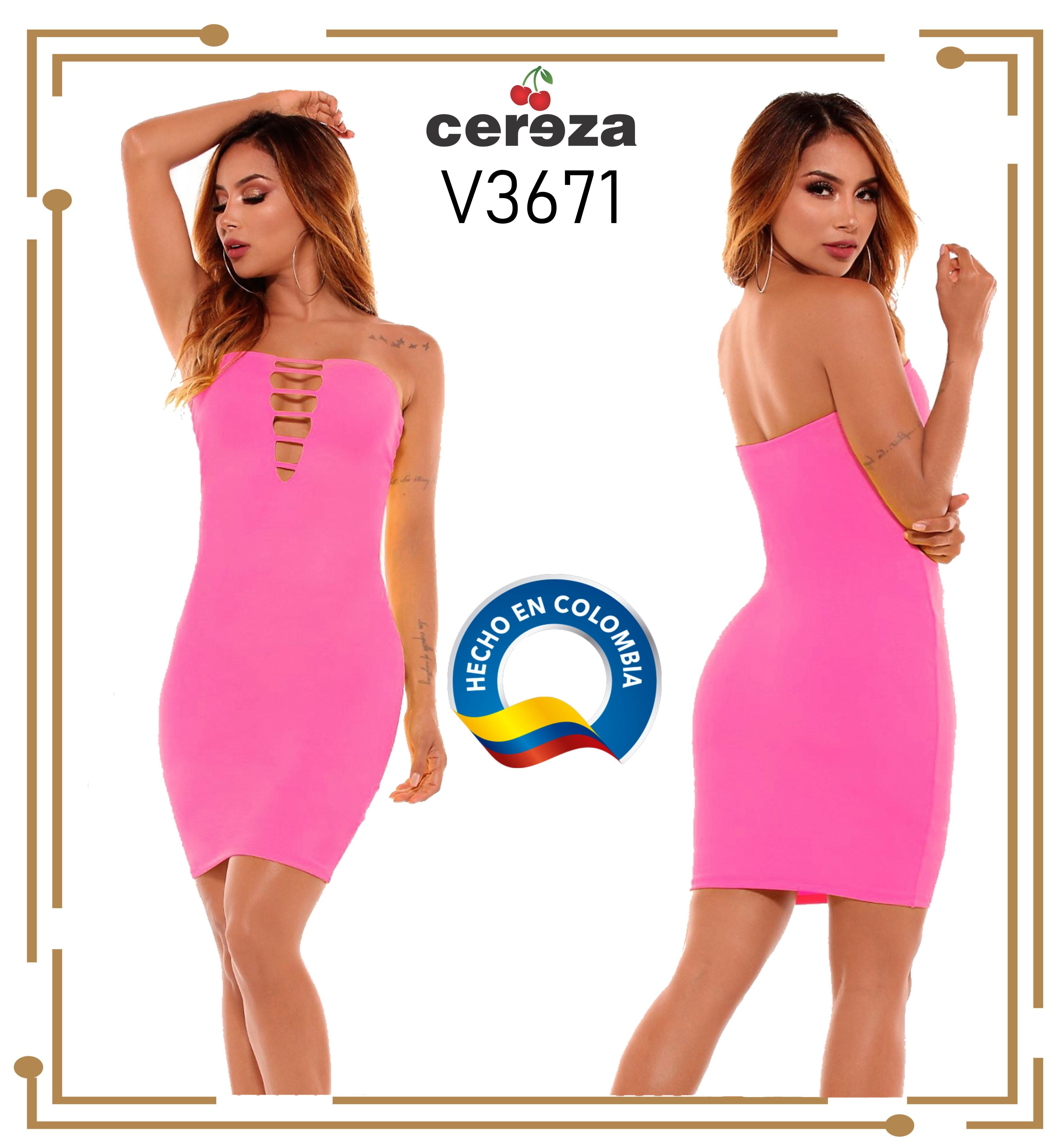 Ref. 004 -V3671 Vestido corto con hombros descubiertos de la marca CEREZA, que tiene un hermosos decorado frontal en escote - Ropa Colombiana