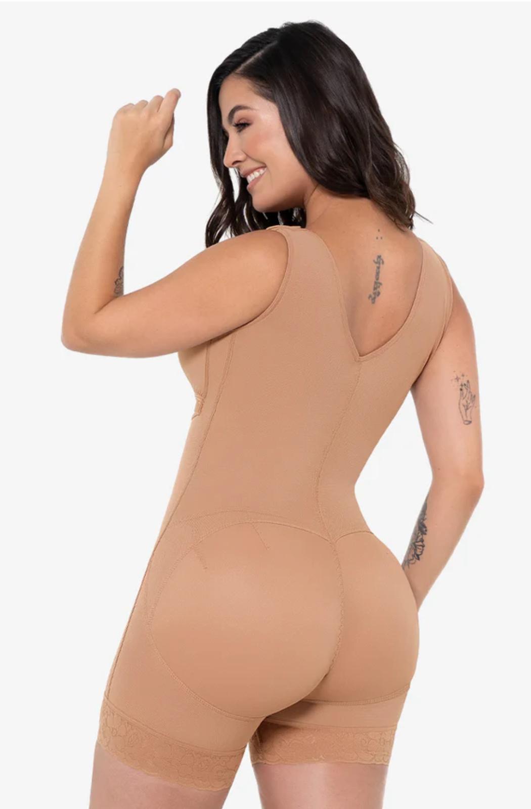 Ref. 019 -FQ102 Faja Corta con Brasier Levanta Cola Postquirúrgica - Ropa Colombiana