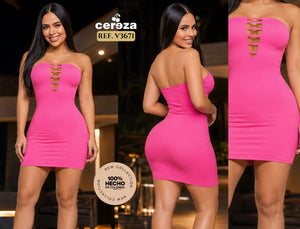 Ref. 004 -V3671 Vestido corto con hombros descubiertos de la marca CEREZA, que tiene un hermosos decorado frontal en escote - Ropa Colombiana