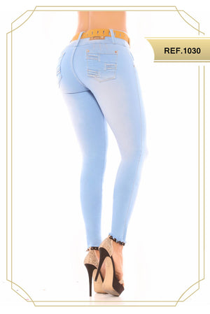Ref. 051 -1030 Jean Azul Claro Con Bolsillos que levanta la cola - Ropa Colombiana