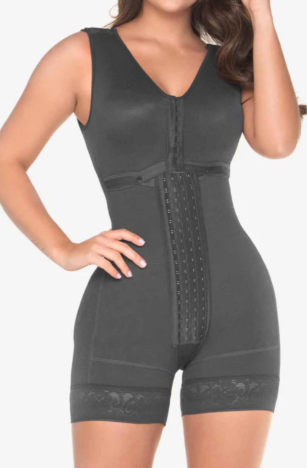 Ref. 019 -FQ102 Faja Corta con Brasier Levanta Cola Postquirúrgica - Ropa Colombiana