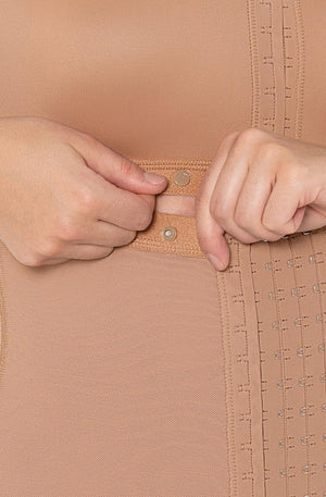 Ref. 019 -FQ102 Faja Corta con Brasier Levanta Cola Postquirúrgica - Ropa Colombiana