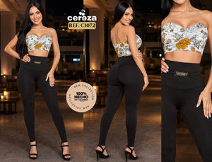 Ref. 004 -C1072 Conjunto Colombiano Marca CEREZA con pantalón Negro de Pretina ancha abdomen control y Blusa Blanca Decorado Floral amarillo y Hombros Descubiertos Verano - Ropa Colombiana